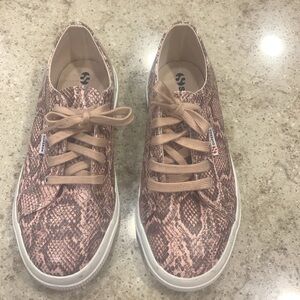 NWT SUPERGA 2750 in Pink Snake Size 2.5